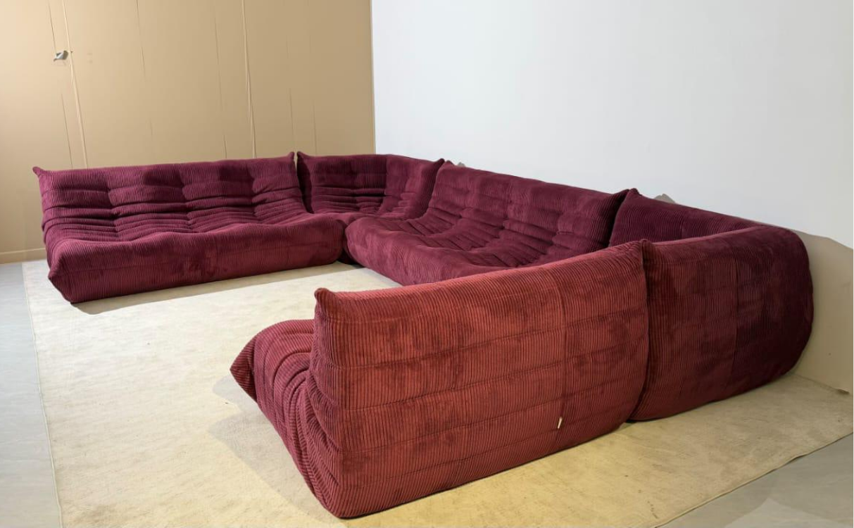 low sofa bordeaux angle