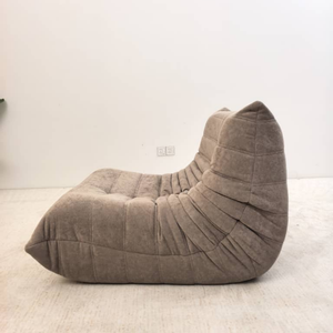 Niedriger Lounge-Sessel und Ottoman aus Wildleder | DREAMOA