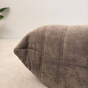 Niedriger plissierter Ottoman aus Veloursleder | DREAMOA