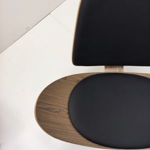 Schalenstuhl – Bugholz-Loungesessel aus Leder | DREAMOA