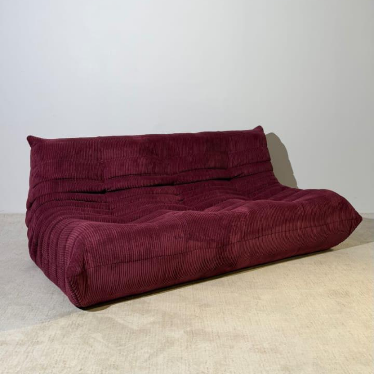 low sofa bordeaux set