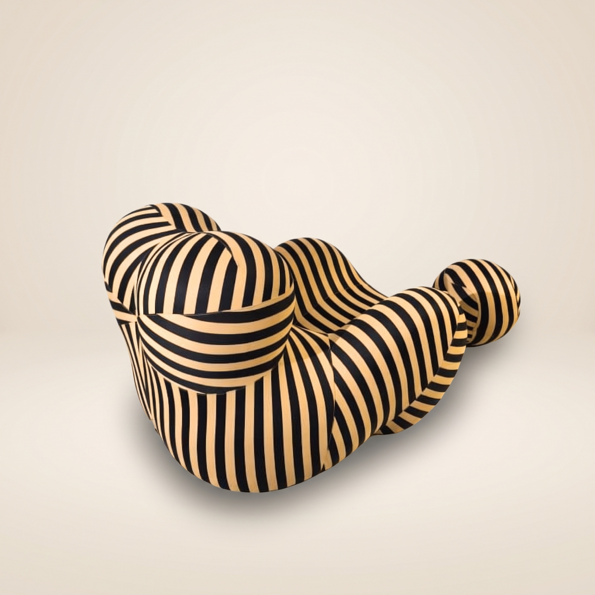 Mama Design Chair – Skulpturaler Akzent-Sessel | DREAMOA