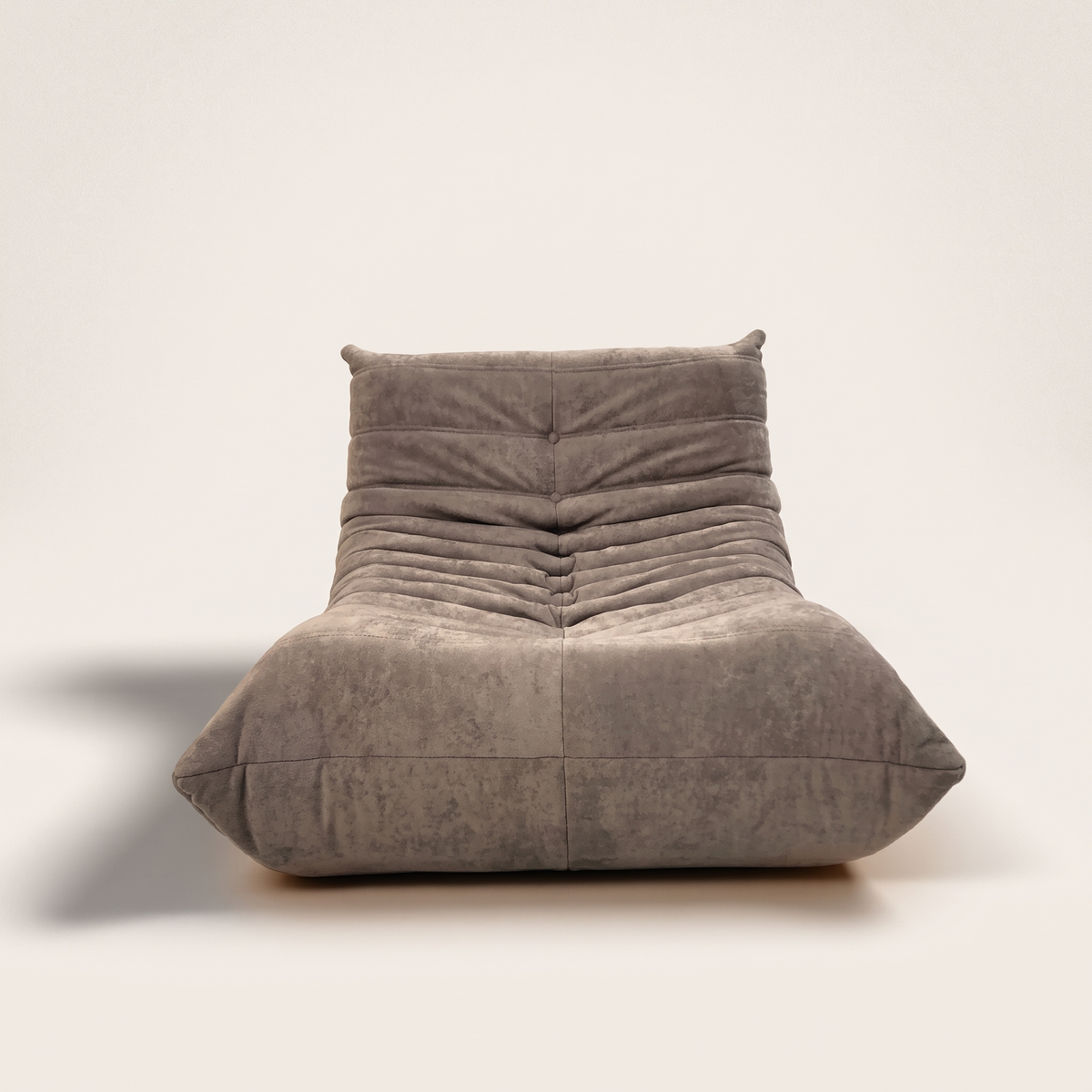 Niedriger Lounge-Sessel aus Wildleder | DREAMOA
