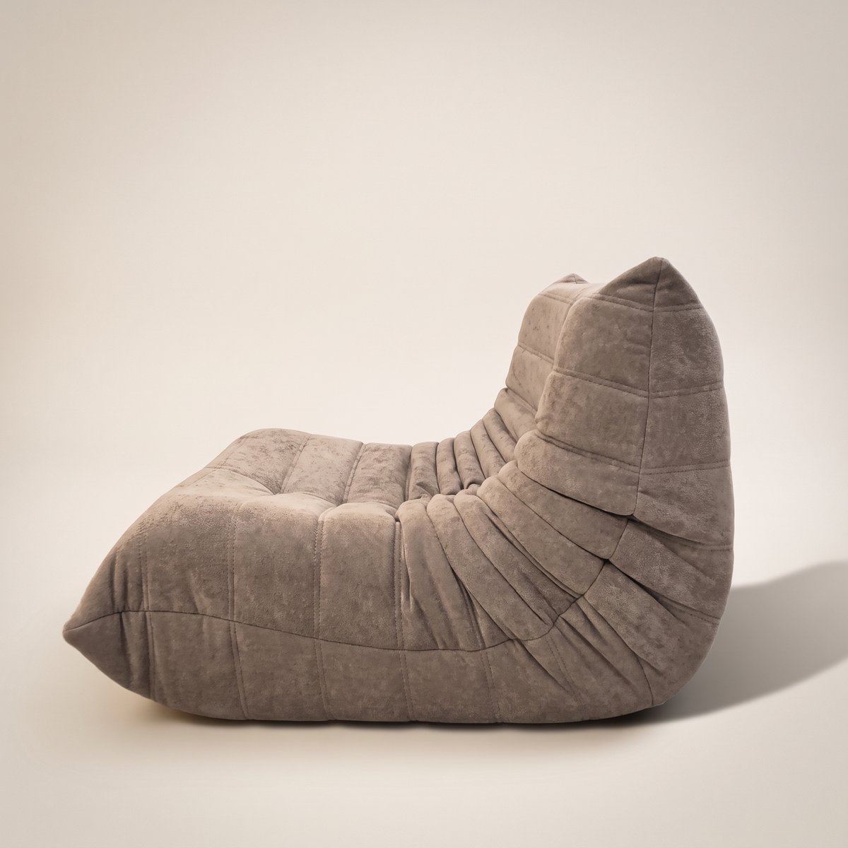 Niedriger Lounge-Sessel aus Wildleder | DREAMOA